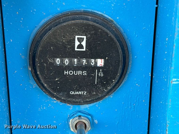 image for item MS9833 2008 Genie GS-1930 scissor lift