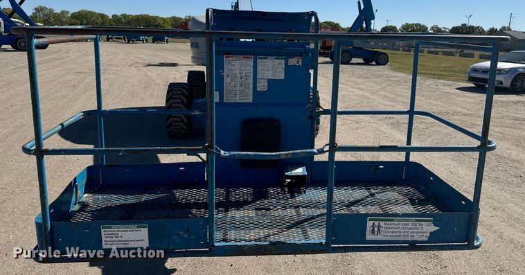 image for item MS9838 2007 Genie  S60 boom lift
