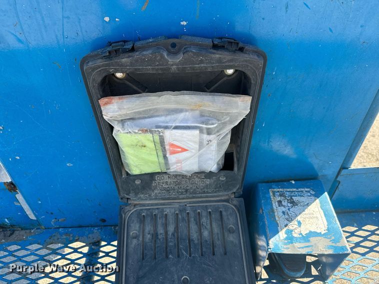 image for item MS9838 2007 Genie  S60 boom lift