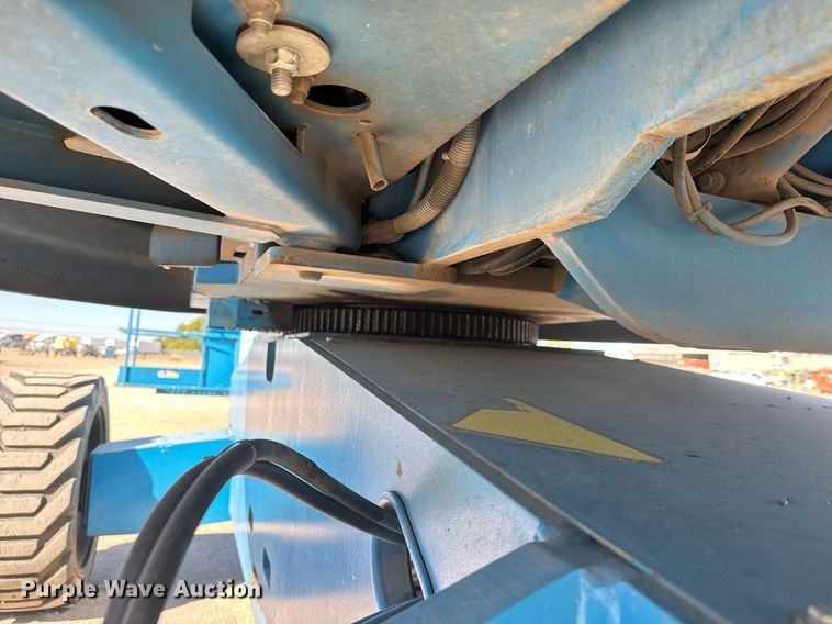 image for item MS9838 2007 Genie  S60 boom lift