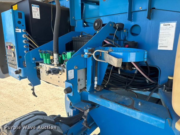 image for item MS9838 2007 Genie  S60 boom lift