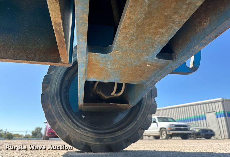 image for item MS9838 2007 Genie  S60 boom lift