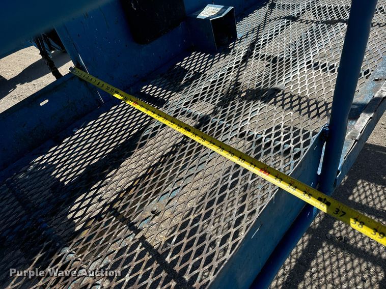 image for item MS9839 2006 Genie S60 boom lift