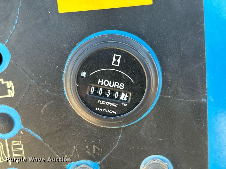 image for item MS9839 2006 Genie S60 boom lift