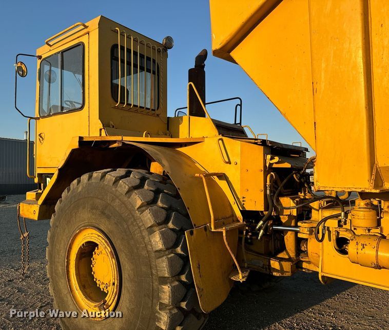 image for item MS9841 1988 Caterpillar  D35C haul truck
