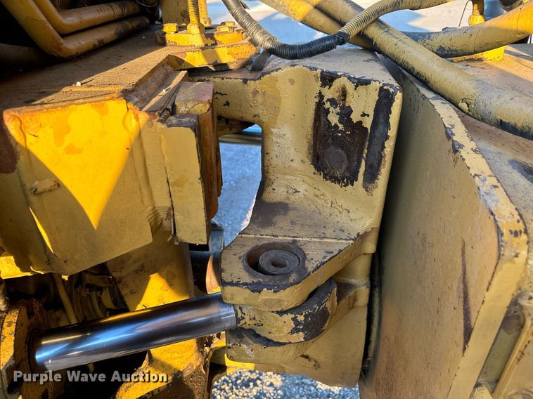 image for item MS9841 1988 Caterpillar  D35C haul truck