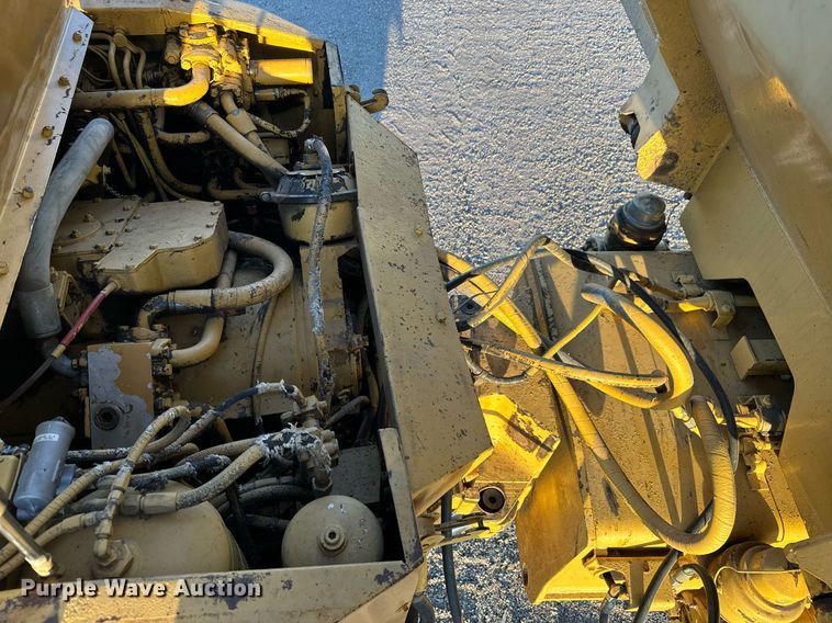 image for item MS9841 1988 Caterpillar  D35C haul truck