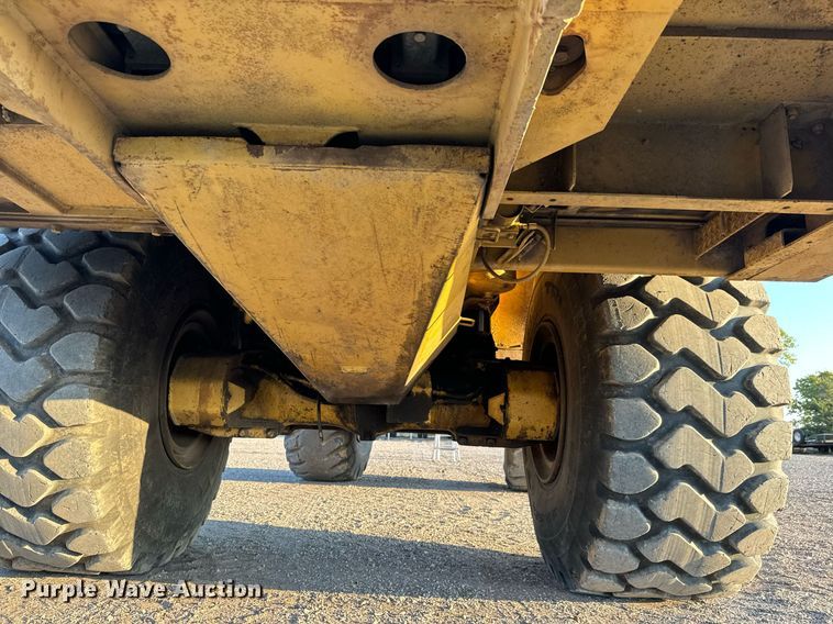 image for item MS9841 1988 Caterpillar  D35C haul truck