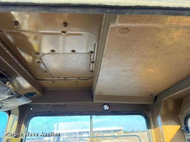 image for item MS9841 1988 Caterpillar  D35C haul truck