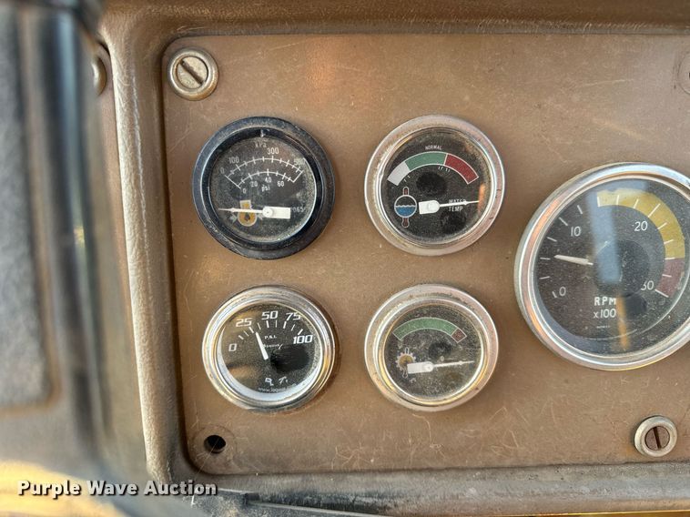 image for item MS9841 1988 Caterpillar  D35C haul truck