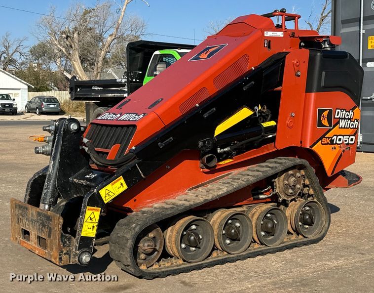 image for item MS9842 2019 Ditch Witch SK1050 compact utility loader