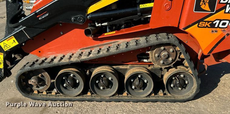 image for item MS9842 2019 Ditch Witch SK1050 compact utility loader