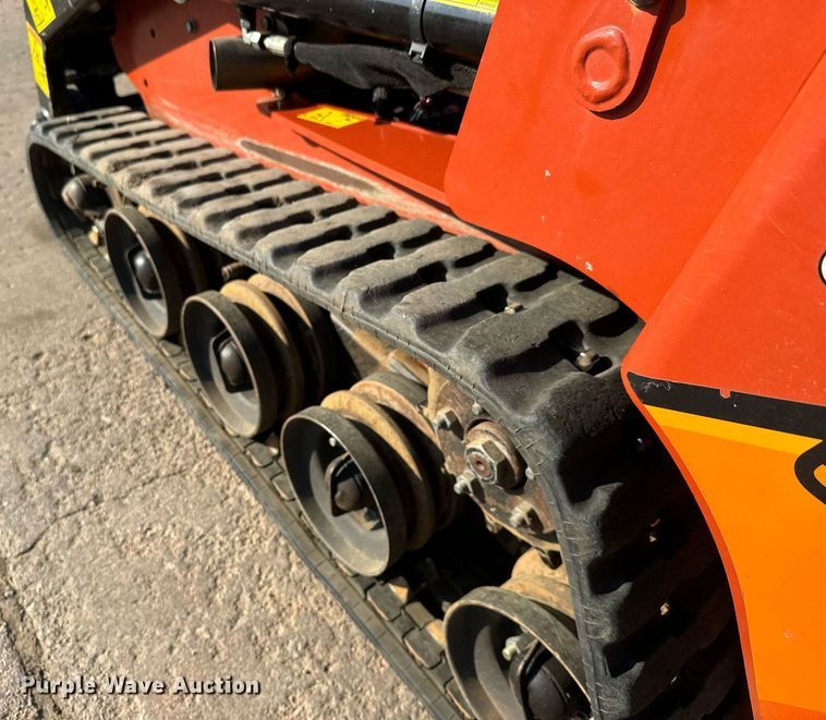 image for item MS9842 2019 Ditch Witch SK1050 compact utility loader