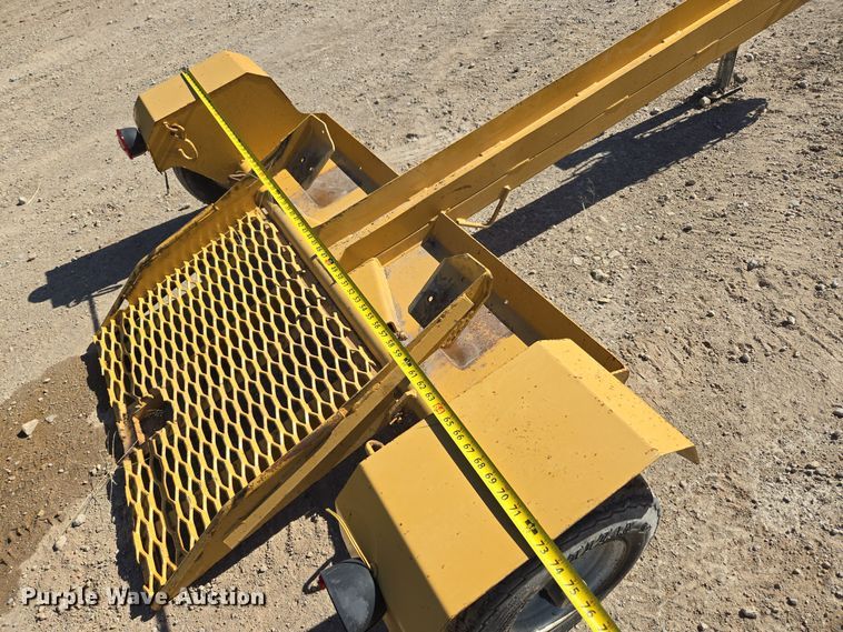 image for item MS9867 2005 Vermeer SC252 stump grinder