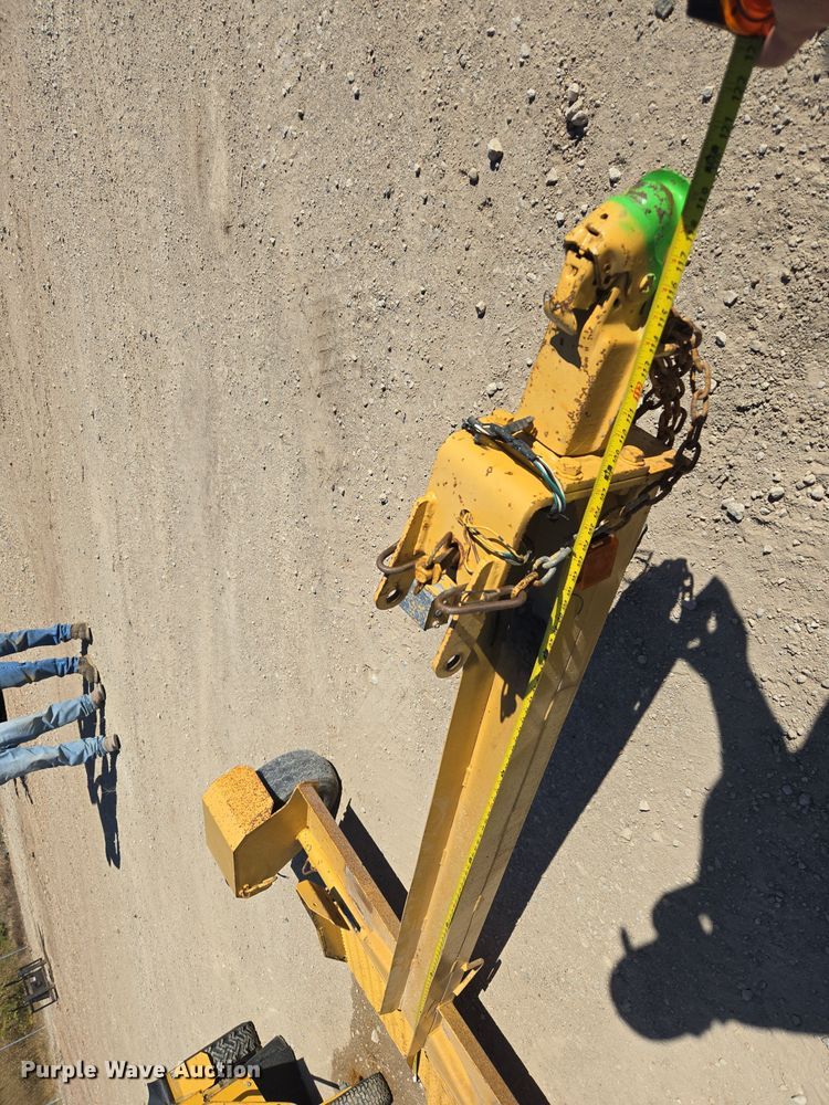 image for item MS9867 2005 Vermeer SC252 stump grinder