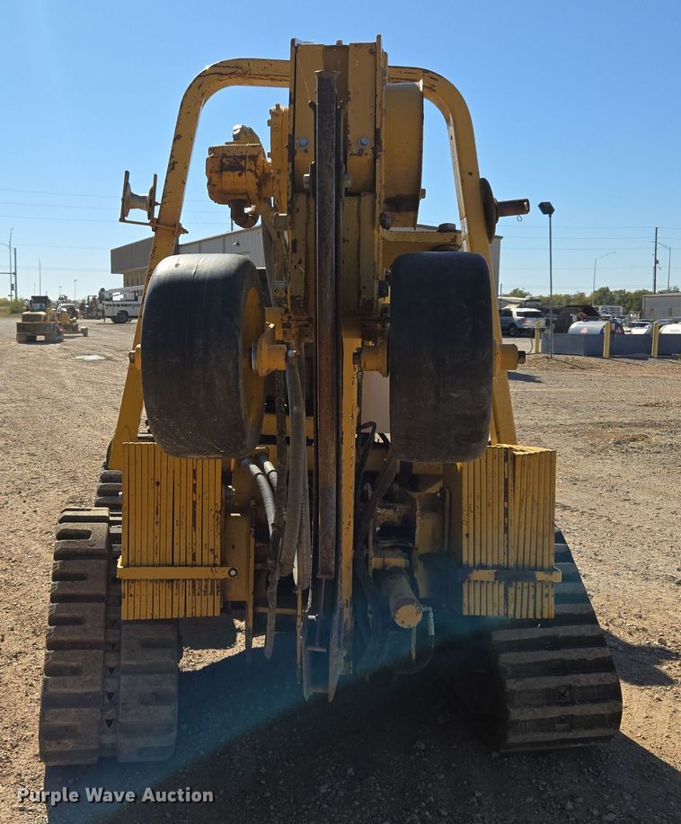 image for item MS9868 2009 Vermeer RTX750 vibratory cable plow