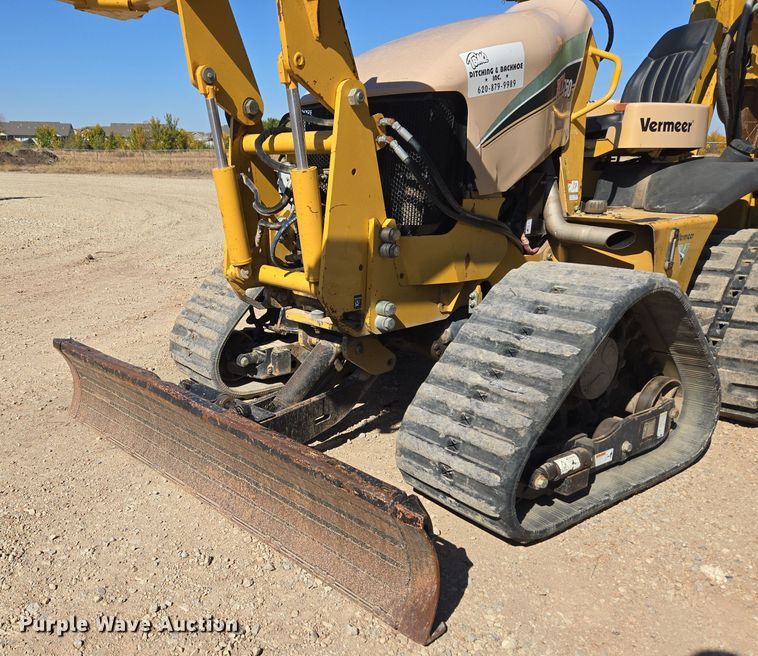 image for item MS9868 2009 Vermeer RTX750 vibratory cable plow