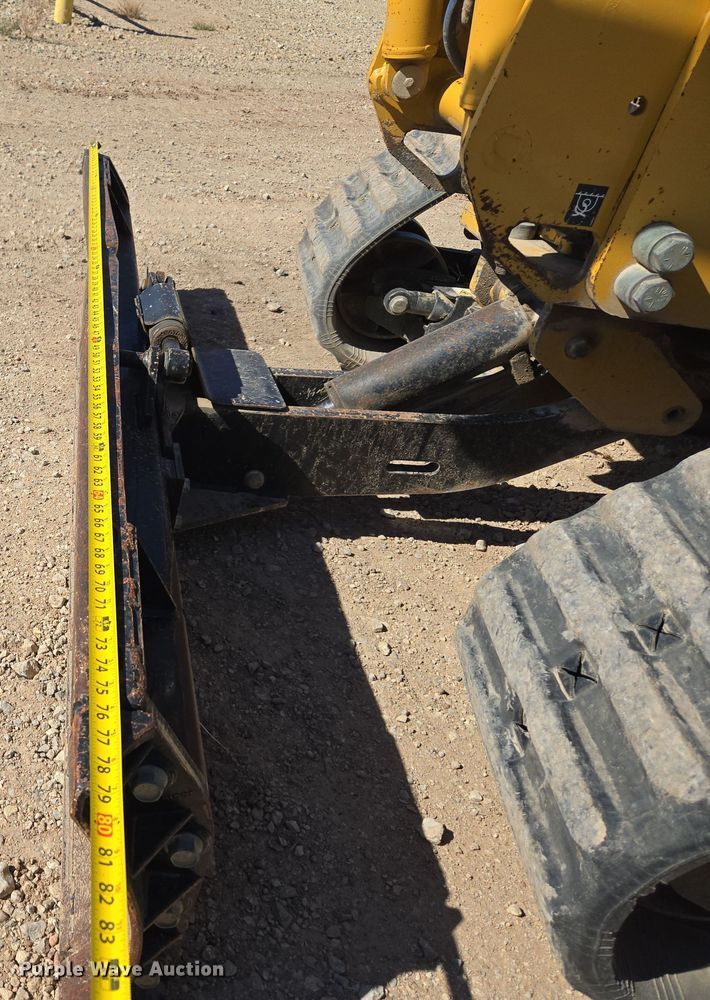 image for item MS9868 2009 Vermeer RTX750 vibratory cable plow