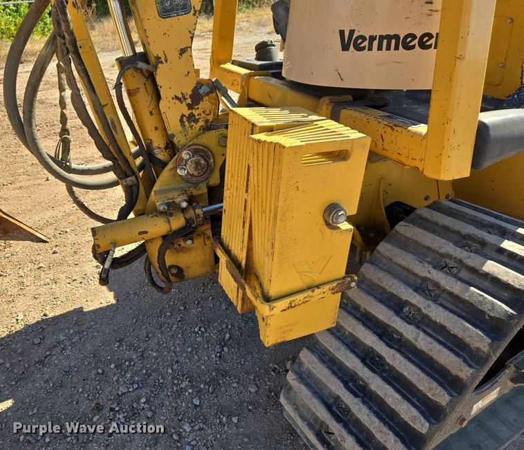 image for item MS9868 2009 Vermeer RTX750 vibratory cable plow
