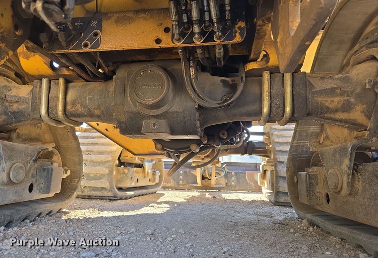 image for item MS9868 2009 Vermeer RTX750 vibratory cable plow