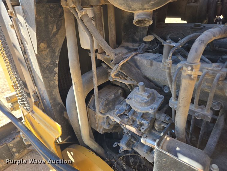 image for item MS9868 2009 Vermeer RTX750 vibratory cable plow