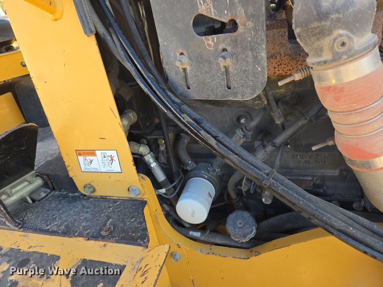 image for item MS9868 2009 Vermeer RTX750 vibratory cable plow