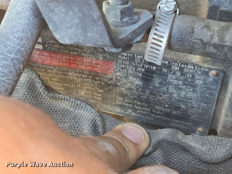 image for item MS9868 2009 Vermeer RTX750 vibratory cable plow