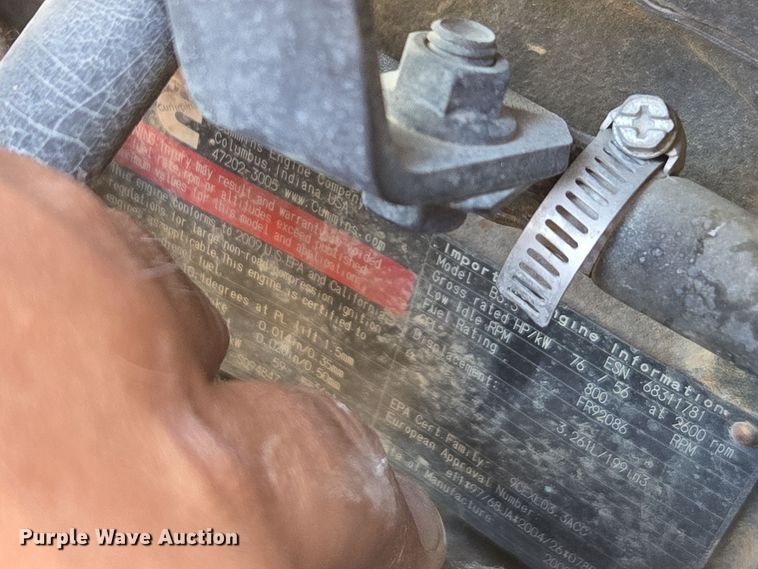 image for item MS9868 2009 Vermeer RTX750 vibratory cable plow