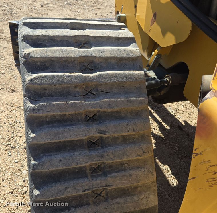 image for item MS9868 2009 Vermeer RTX750 vibratory cable plow