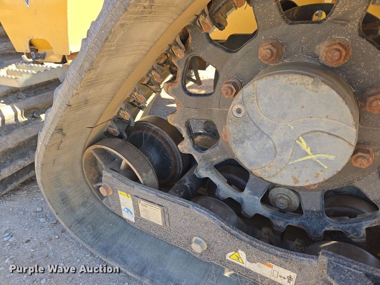 image for item MS9868 2009 Vermeer RTX750 vibratory cable plow