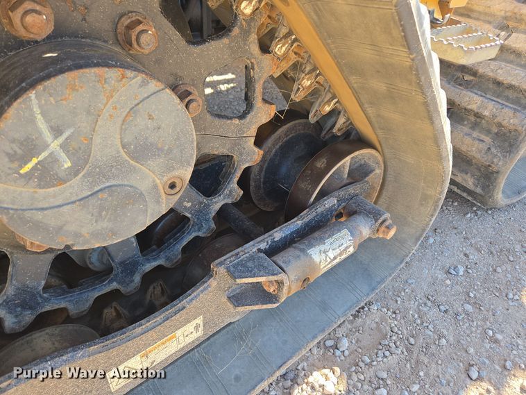 image for item MS9868 2009 Vermeer RTX750 vibratory cable plow