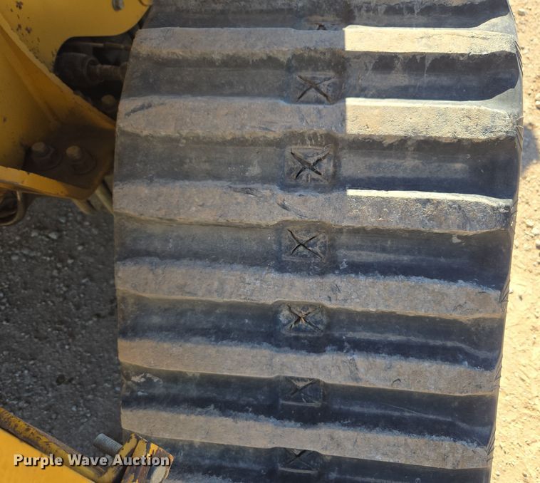 image for item MS9868 2009 Vermeer RTX750 vibratory cable plow