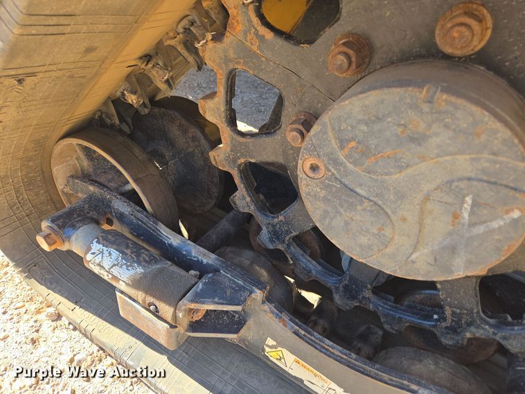 image for item MS9868 2009 Vermeer RTX750 vibratory cable plow