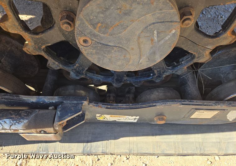 image for item MS9868 2009 Vermeer RTX750 vibratory cable plow