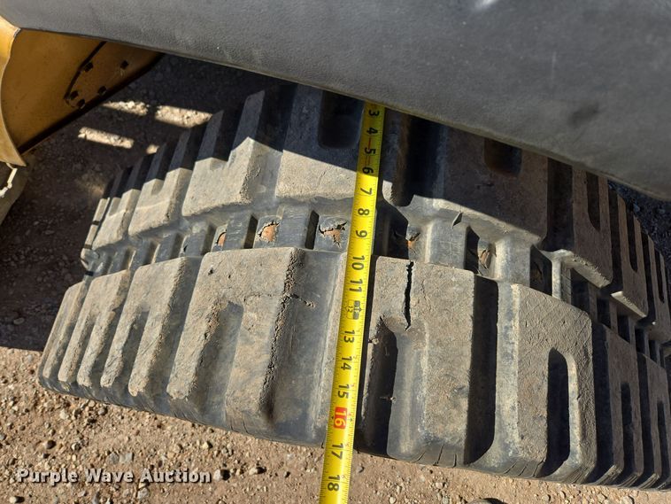 image for item MS9868 2009 Vermeer RTX750 vibratory cable plow