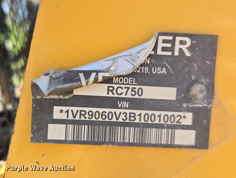 image for item MS9868 2009 Vermeer RTX750 vibratory cable plow