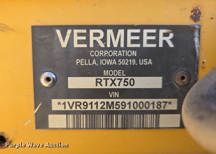 image for item MS9868 2009 Vermeer RTX750 vibratory cable plow