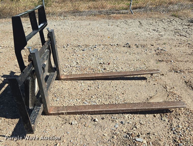 image for item MS9869 2019 Paladin skid steer forks