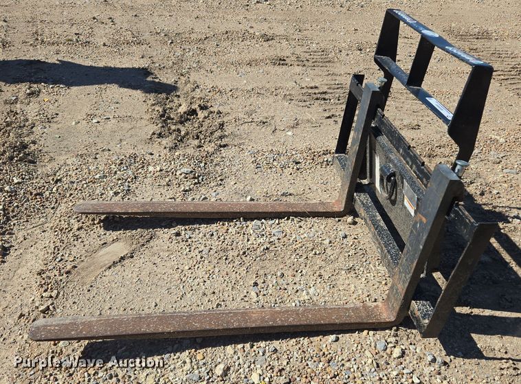 image for item MS9869 2019 Paladin skid steer forks