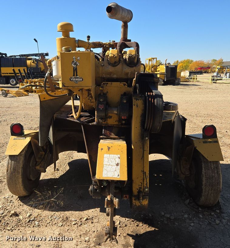 image for item MS9870 1985 Vermeer  665A stump grinder