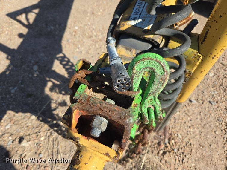 image for item MS9870 1985 Vermeer  665A stump grinder