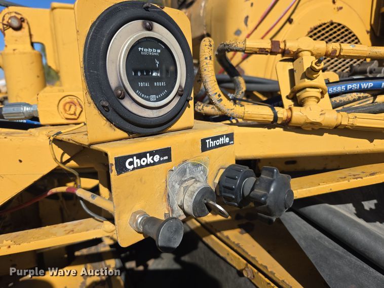 image for item MS9870 1985 Vermeer  665A stump grinder