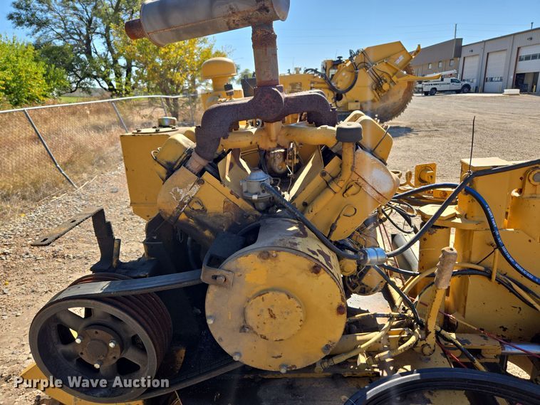 image for item MS9870 1985 Vermeer  665A stump grinder