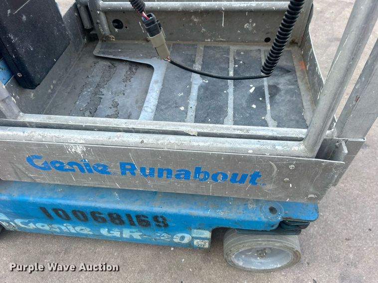 image for item NO9505 2010 Genie GR-20 vertical lift