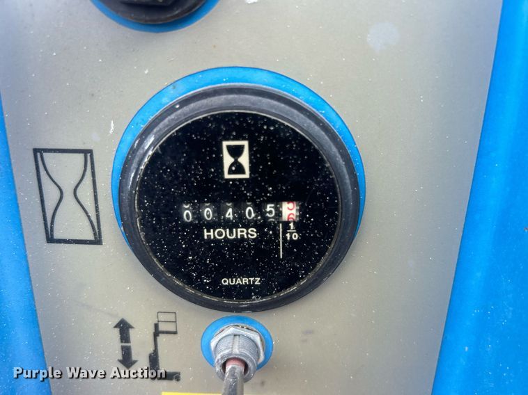 image for item NO9505 2010 Genie GR-20 vertical lift