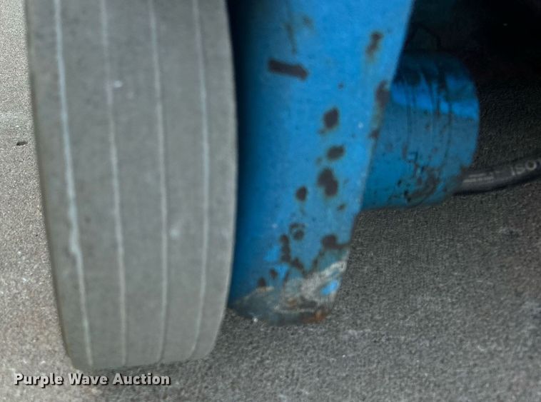 image for item NO9505 2010 Genie GR-20 vertical lift