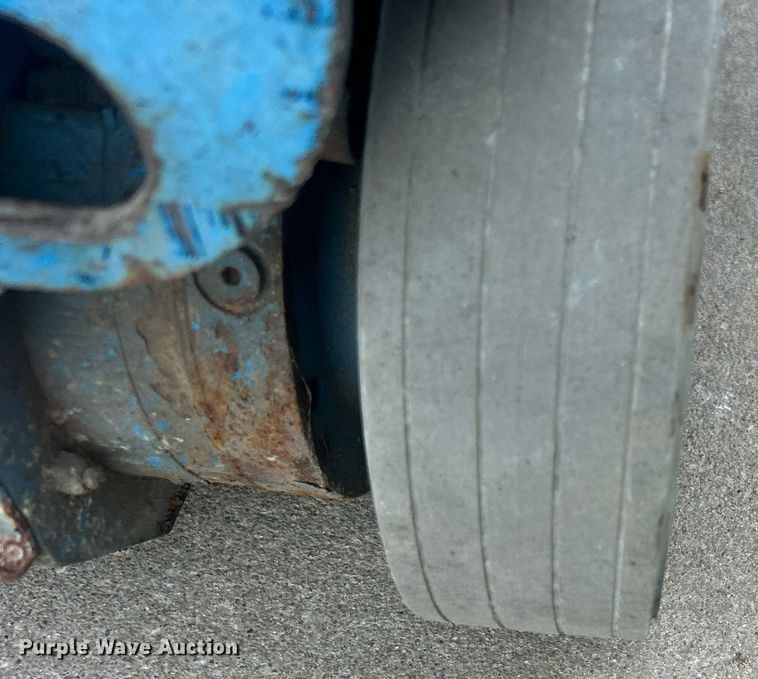 image for item NO9505 2010 Genie GR-20 vertical lift