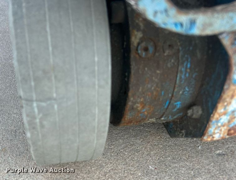 image for item NO9505 2010 Genie GR-20 vertical lift