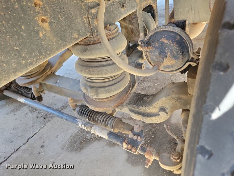 image for item NZ9986 1996 Ford  Aeromax L9000 dump truck