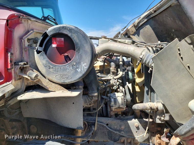 image for item NZ9986 1996 Ford  Aeromax L9000 dump truck